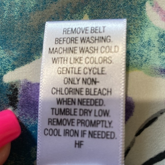 Vera Wang Summer Dress size 8p, perfect for summer parties. - Picture 5 of 5